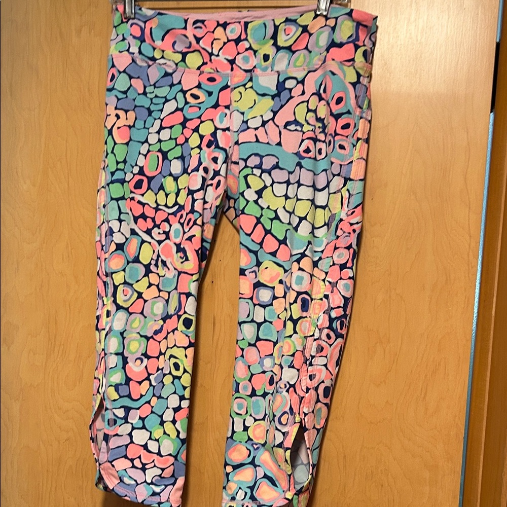Multicolor Capri Leggings Lilly size l fair condition Luxletic